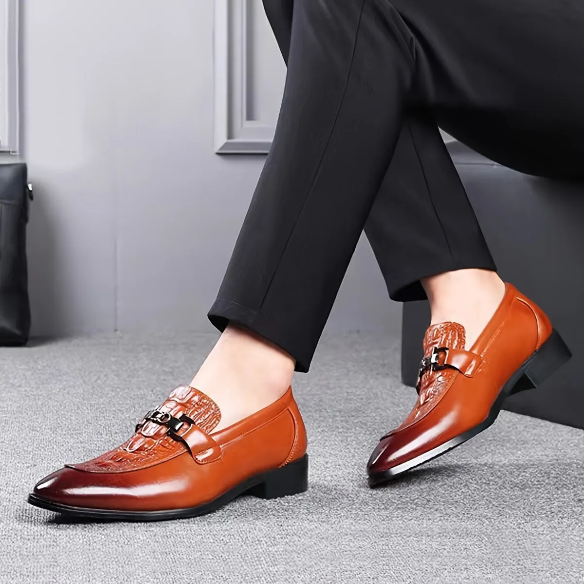 Mens Stylish Low Top Sleek Dress Shoes