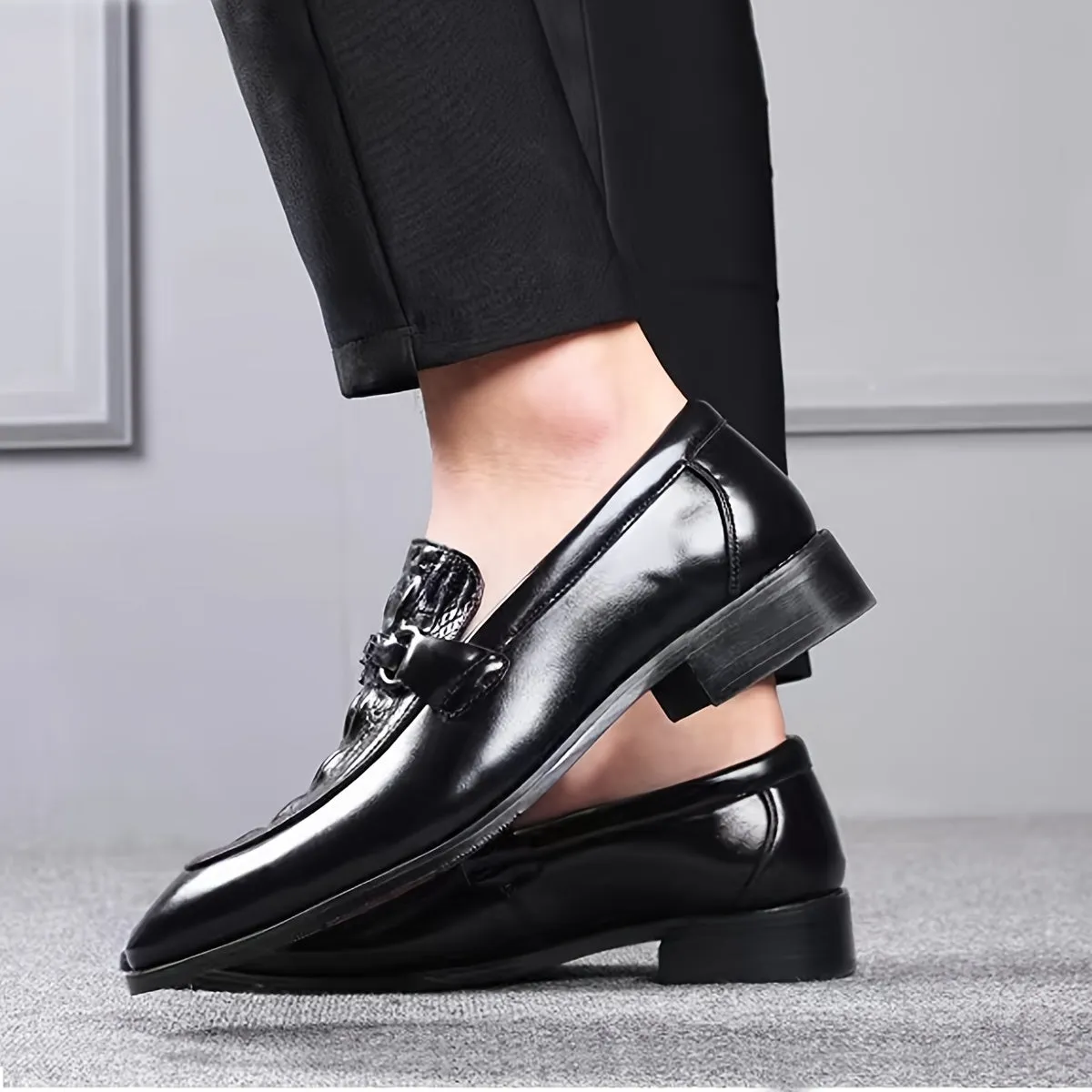 Mens Stylish Low Top Sleek Dress Shoes