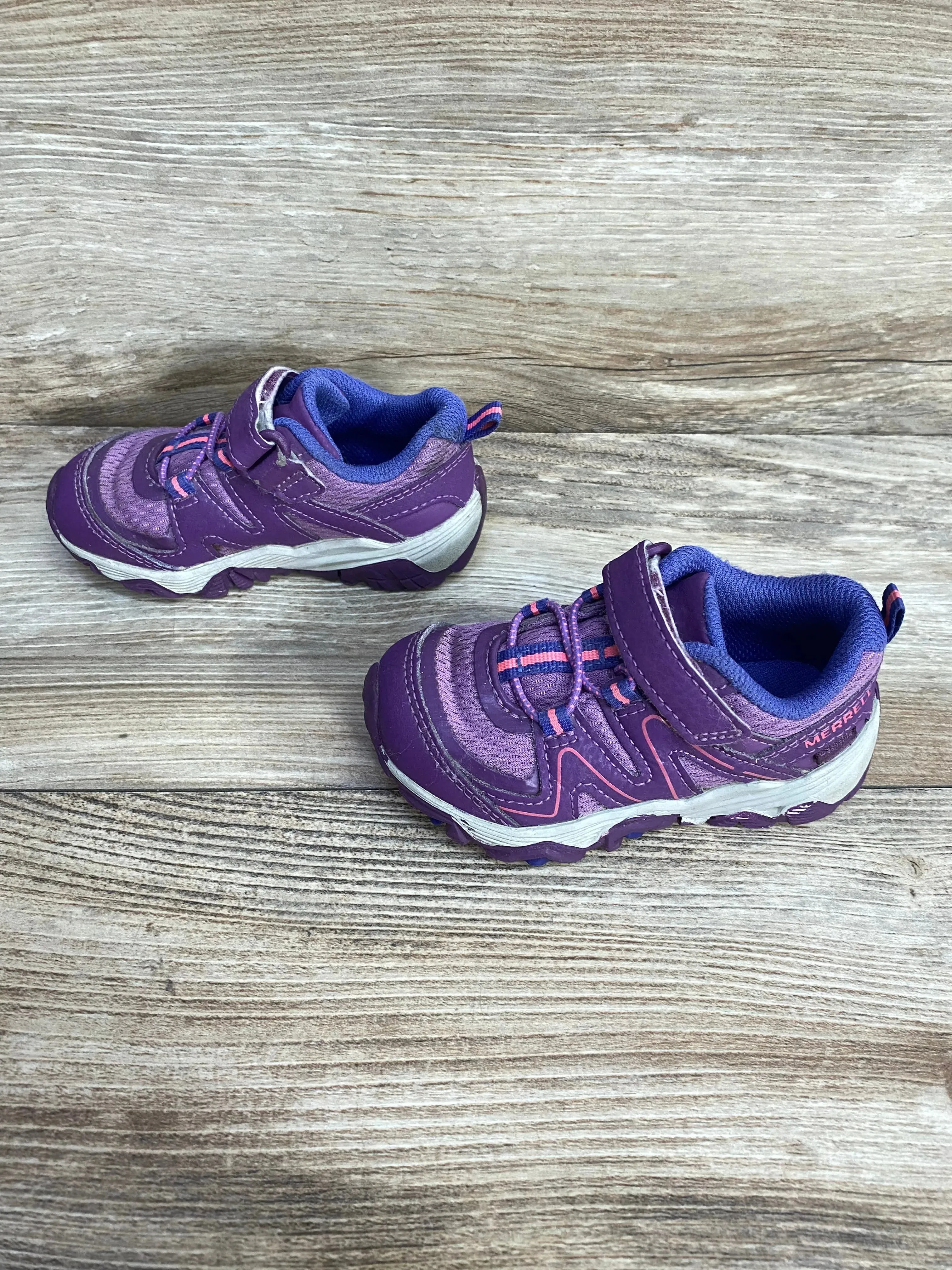Merrell Kid's Trail Quest Hiking Sneakers in Berry sz 6c