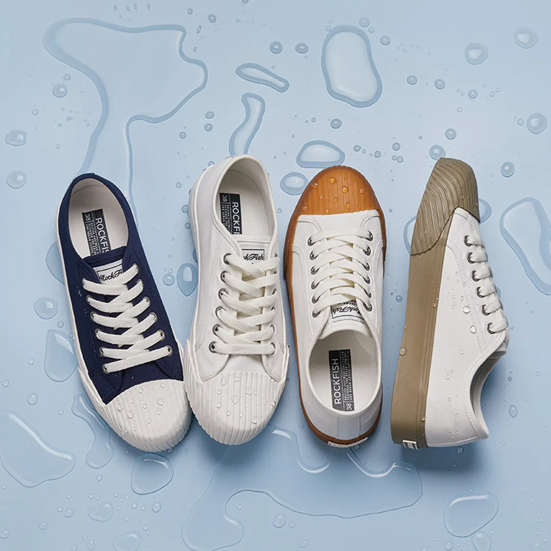 ROCKFISH White Vintage 702 Ladies canvas sneakers. Womens canvas trainer with shell shaped toe cap.