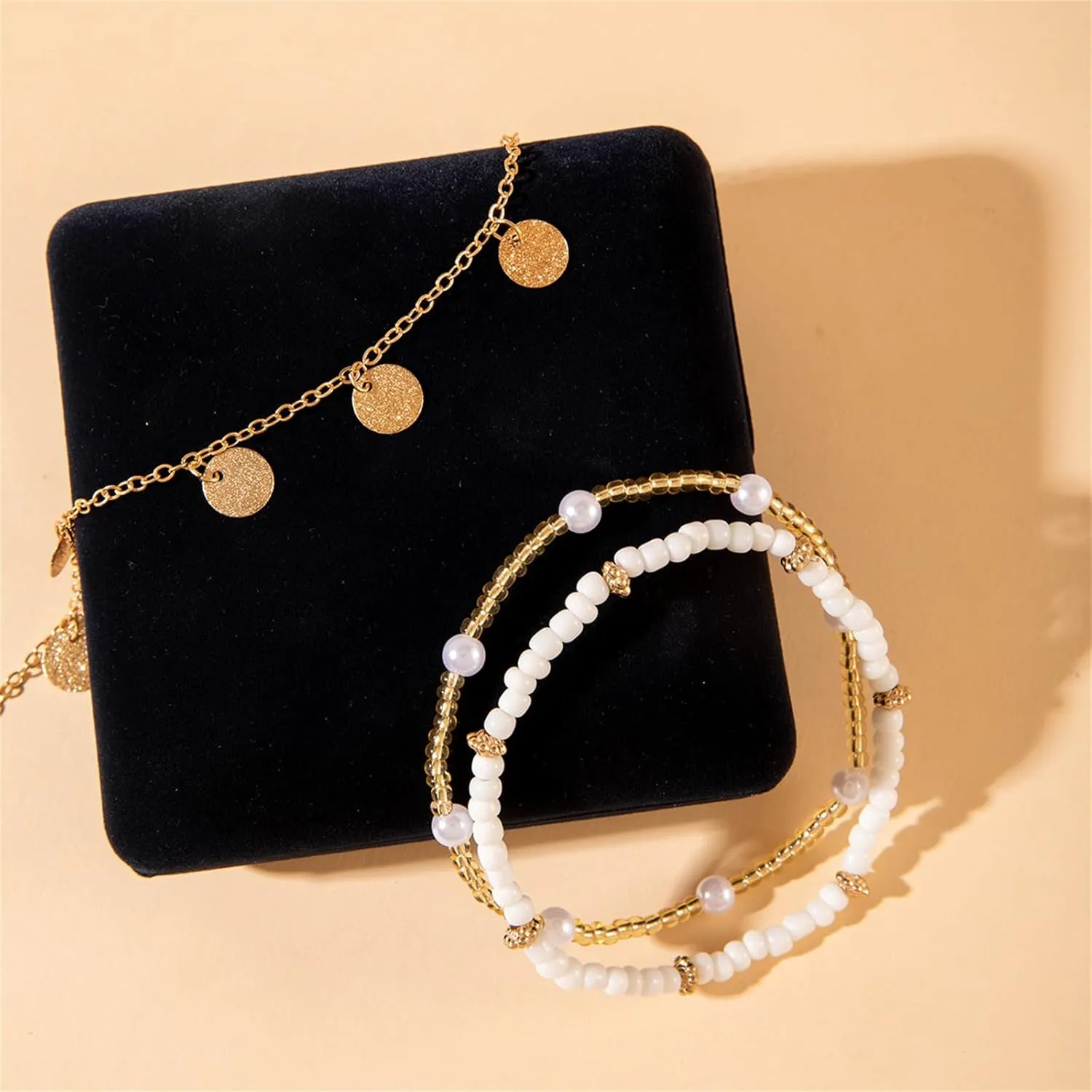 Shell Ankle Bracelet Set for Women,Boho Adjustable Beads Anklet Pack Natural White Shells Stack Stretch Seashell Pearl Starfish Bracelet Set Hawaiian Beach Vacation Foot Jewelry
